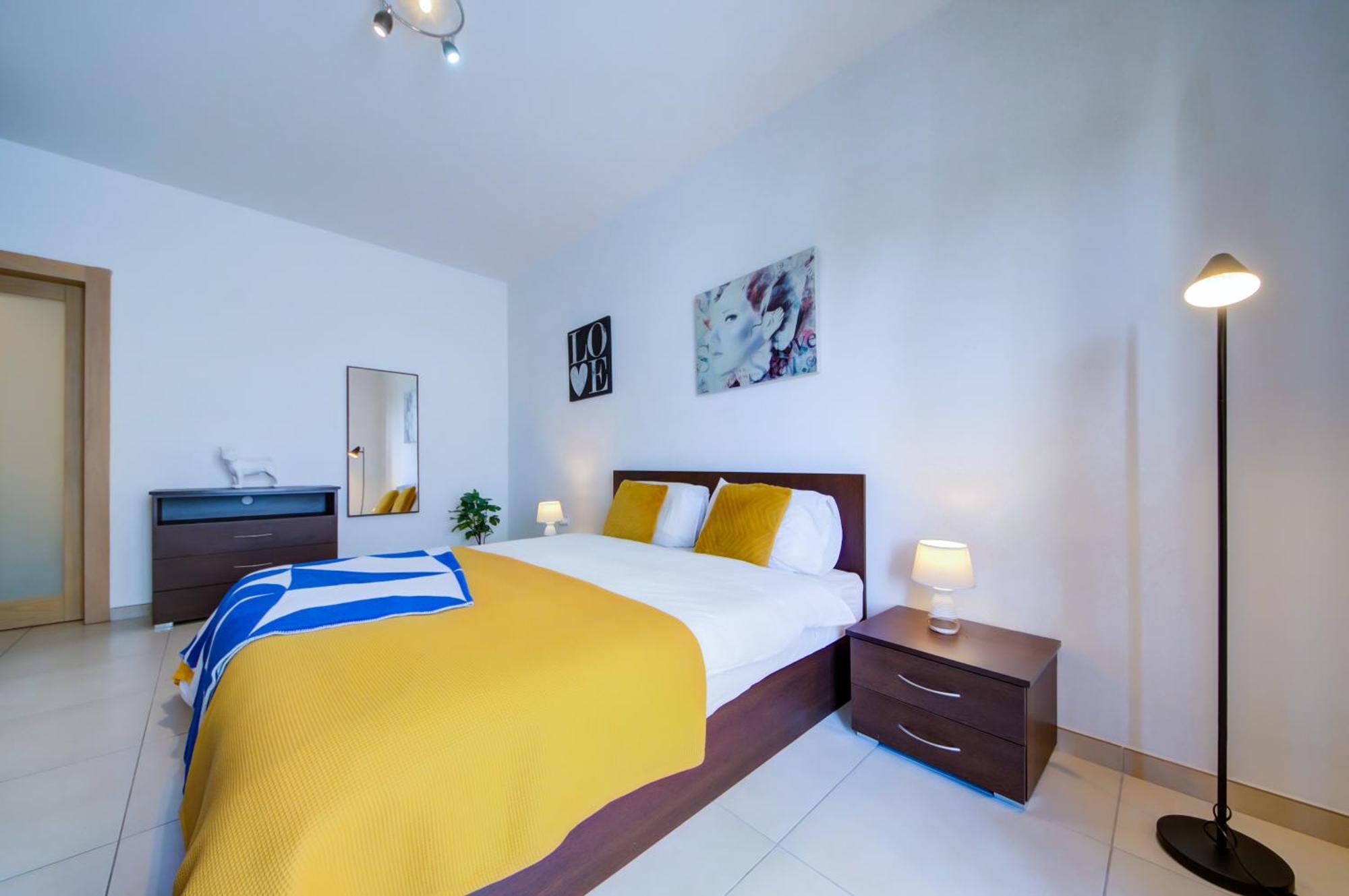 Prime Location, Modern Apartment In St Julian'S, Paceville, Apt 8 By Vaganza San Ġiljan Extérieur photo