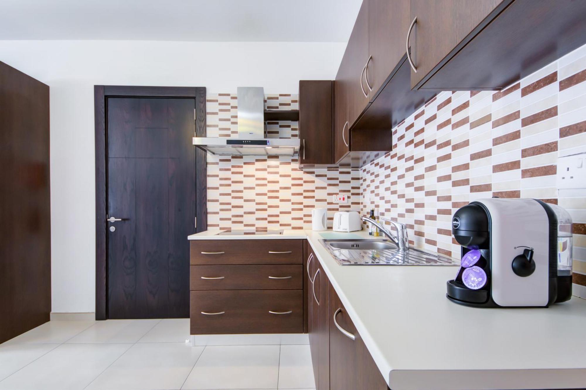 Prime Location, Modern Apartment In St Julian'S, Paceville, Apt 8 By Vaganza San Ġiljan Extérieur photo