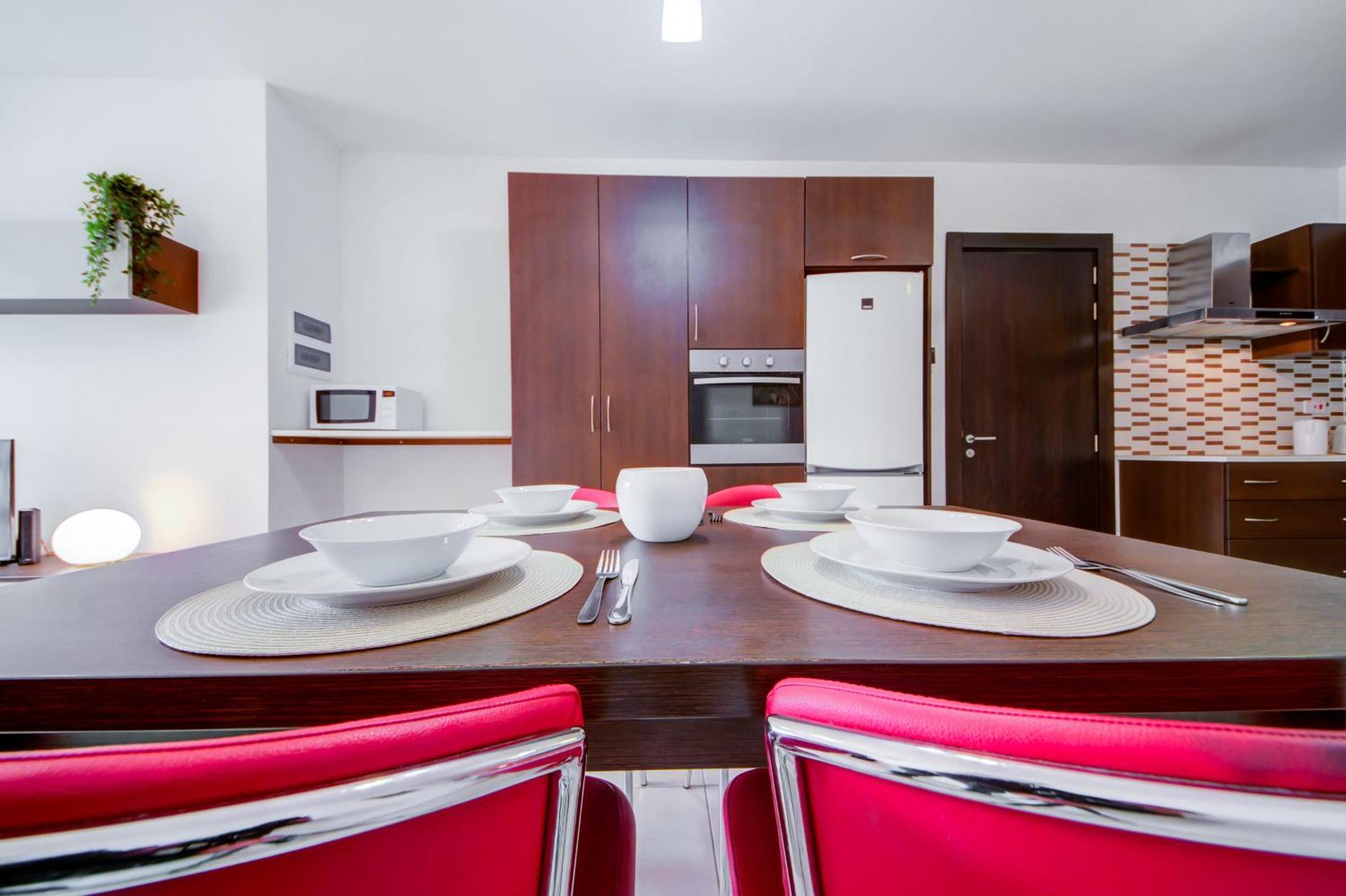 Prime Location, Modern Apartment In St Julian'S, Paceville, Apt 8 By Vaganza San Ġiljan Extérieur photo